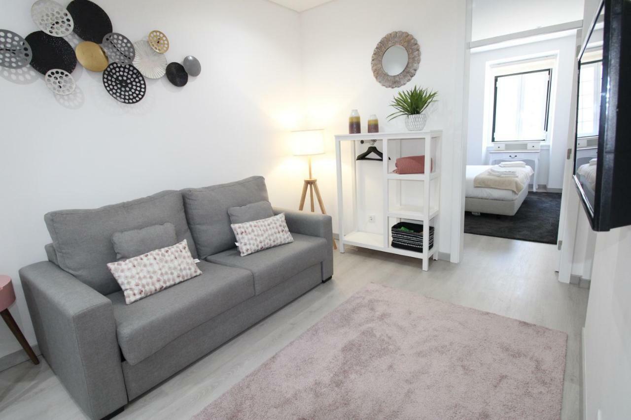 Apartamento Moderno Nas Olaias A 5 Minutos Da Faculdade Isel E Ist Lisbon Bagian luar foto