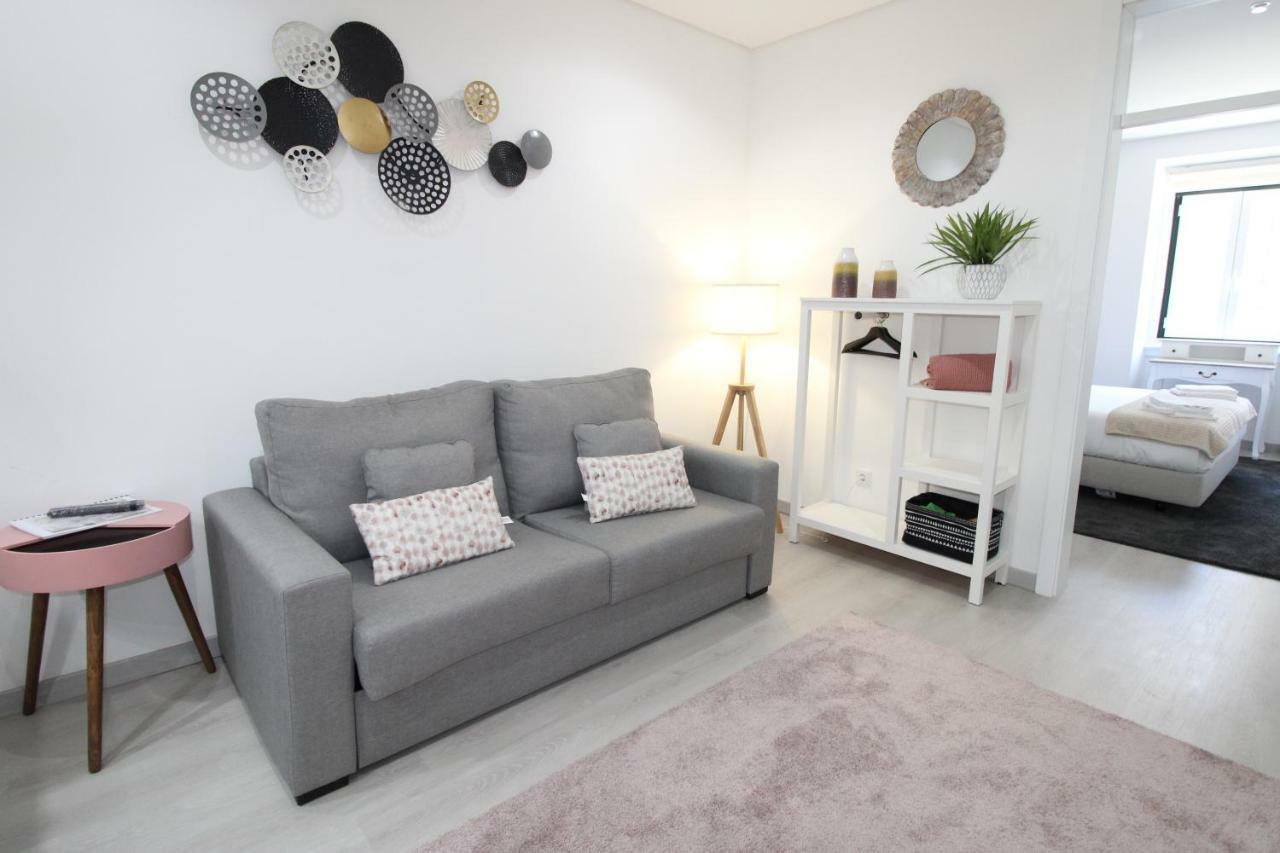 Apartamento Moderno Nas Olaias A 5 Minutos Da Faculdade Isel E Ist Lisbon Bagian luar foto