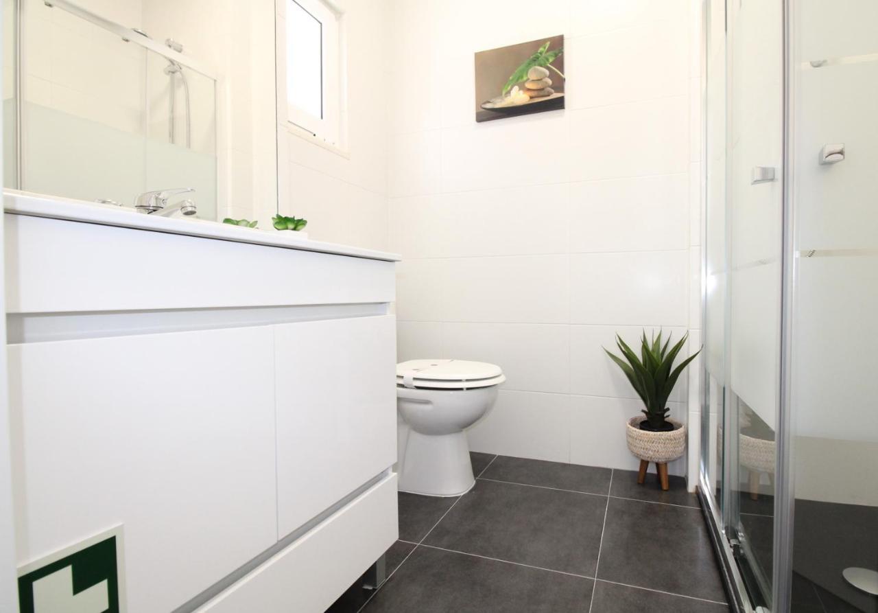 Apartamento Moderno Nas Olaias A 5 Minutos Da Faculdade Isel E Ist Lisbon Bagian luar foto